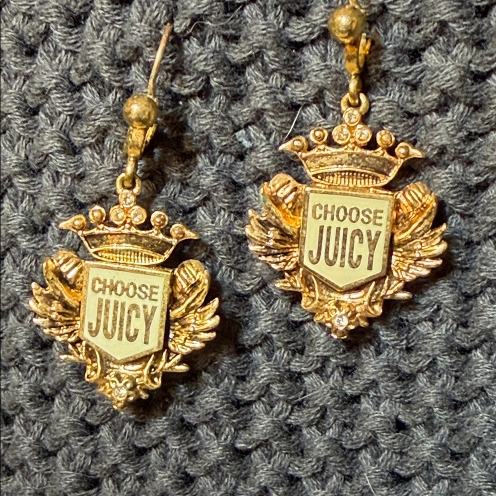 Juicy Couture Gold Crest Earrings 520